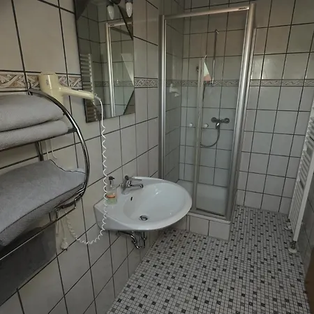 Zum Paradies Gasthof